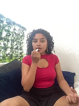 ladulcemary  online show from 03/29/26, 07:25