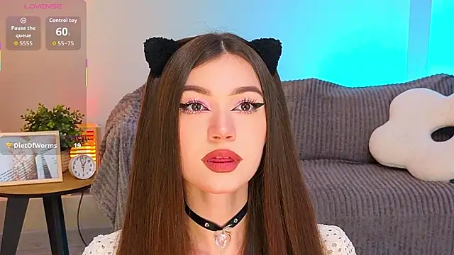 oliviaah  online show from 01/10/26, 03:14