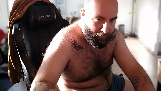 Hotokkar online show from 04/28/26, 05:07