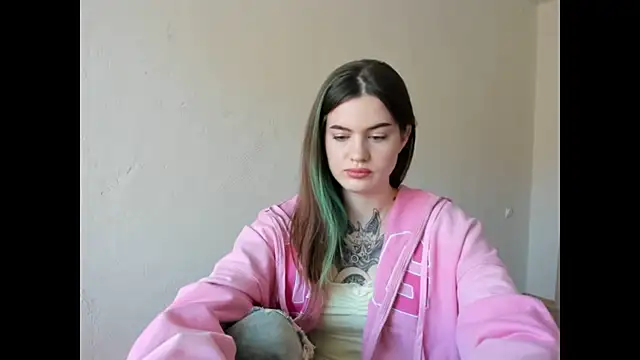 NikkieKitty online show from 03/29/26, 10:48