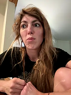 Snapshot of CelestialRuby chatting on 12/18/25, 04:46 CelestialRuby online show from 12/18/25, 04:46