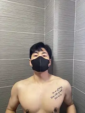 kimze7 online show from 04/18/26, 11:38