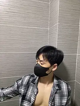 kimze7 online show from 04/19/26, 01:21