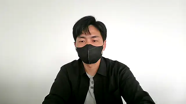 Snapshot of kimze7 chatting on 05/20/26, 02:07 kimze7 online show from 05/20/26, 02:07