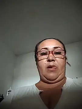 Nini Love  online show from 04/06/26, 11:49