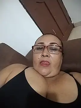 Nini Love  online show from 04/10/26, 03:34