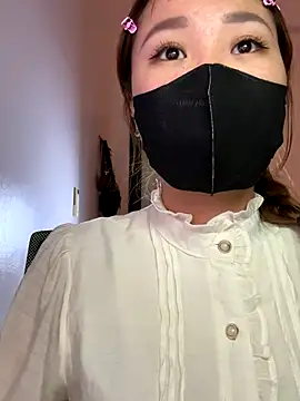 Snapshot of Miumeo20 chatting on 12/19/25, 04:36 Miumeo20 online show from 12/19/25, 04:36