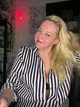 JenniferCarmen online show from 01/11/26, 07:08