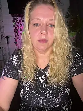 JenniferCarmen online show from 02/20/26, 03:34