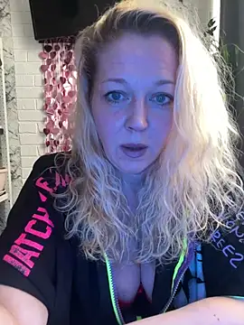 JenniferCarmen online show from 02/28/26, 10:16