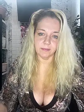 JenniferCarmen online show from 03/08/26, 03:32