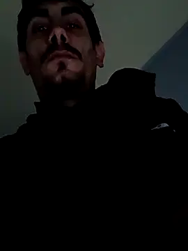 Snapshot of parejaAmateurx chatting on 12/14/25, 01:22 parejaAmateurx online show from 12/14/25, 01:22