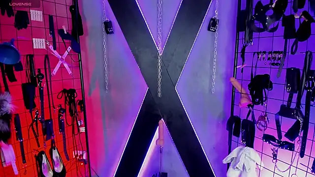 MissScarlet Ela bdsm online show from 02/19/26, 03:13