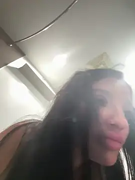 Lexiiskyyxo online show from 05/01/26, 08:19