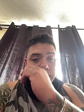 Snapshot of Marlokeo69 chatting on 12/14/25, 06:45 Marlokeo69 online show from 12/14/25, 06:45