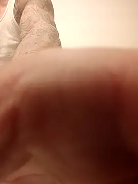 Snapshot of aboogie0420 chatting on 12/16/25, 03:55 aboogie0420 online show from 12/16/25, 03:55