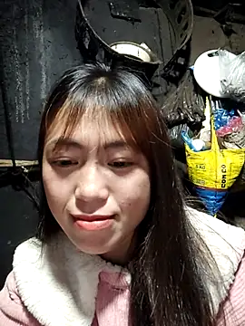 Snapshot of sofia-bae chatting on 12/14/25, 01:05 sofia-bae online show from 12/14/25, 01:05