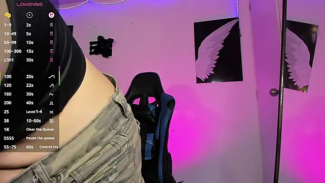 agathawalter  online show from 03/21/26, 03:33