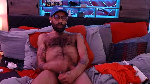 LilBrownPKB online show from 12/20/25, 09:22