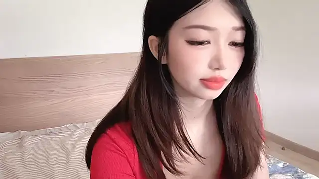 Snapshot of cici-r0 chatting on 02/15/26, 12:47 cici-r0 online show from 02/15/26, 12:47