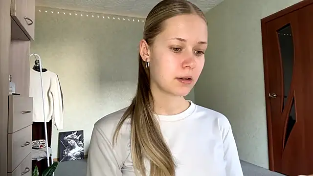 ZaidaSchwarten online show from 03/01/26, 01:24