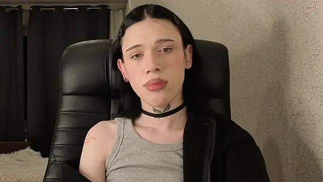 polimun online show from 04/13/26, 04:45