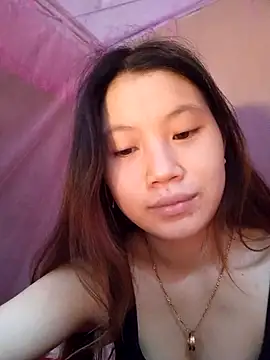 Snapshot of Lomay69 chatting on 12/15/25, 06:17 Lomay69 online show from 12/15/25, 06:17