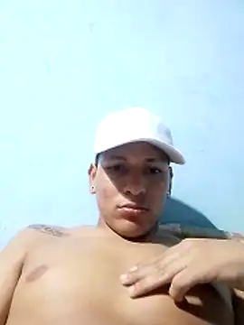 Snapshot of matalinda14 chatting on 04/08/26, 04:23 matalinda14 online show from 04/08/26, 04:23