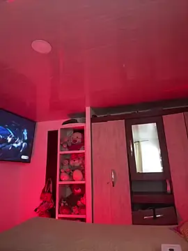 Snapshot of Aurora_Dolce chatting on 12/18/25, 01:22 Aurora Dolce online show from 12/18/25, 01:22