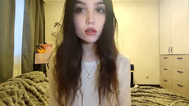 Qwami Amie online show from 12/19/25, 05:47