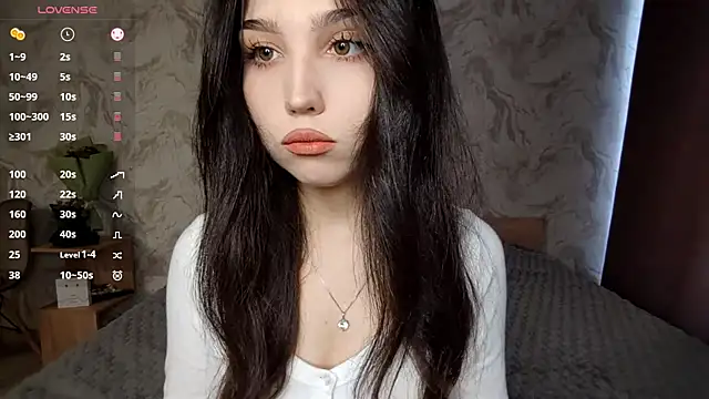 Qwami Amie online show from 04/09/26, 09:26