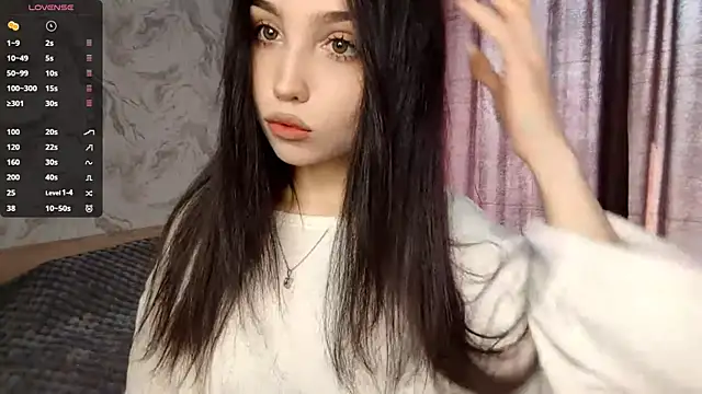 Qwami Amie online show from 04/24/26, 06:49