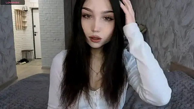 Snapshot of Qwami_Amie chatting on 05/20/26, 10:32 Qwami Amie online show from 05/20/26, 10:32