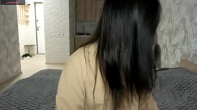 Snapshot of Qwami_Amie chatting on 05/22/26, 03:02 Qwami Amie online show from 05/22/26, 03:02