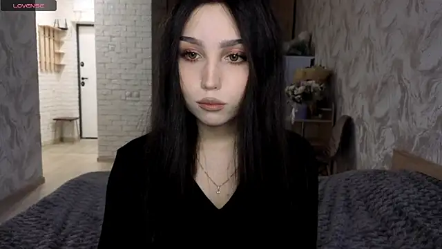 Snapshot of Qwami_Amie chatting on 05/31/26, 05:37 Qwami Amie online show from 05/31/26, 05:37