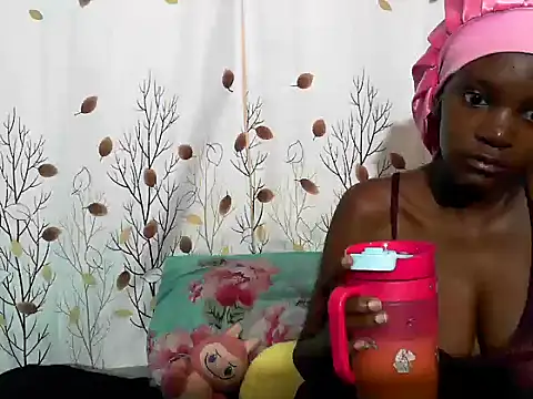 PetiteDoll 06 online show from 03/01/26, 09:44