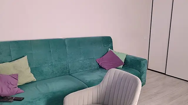 Snapshot of Sandra_Prafer chatting on 12/16/25, 05:01 Sandra Prafer online show from 12/16/25, 05:01