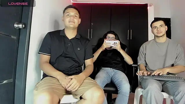 Snapshot of Liam_Mateo chatting on 01/16/26, 01:09 Liam Mateo online show from 01/16/26, 01:09