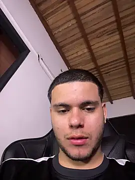 Snapshot of Liam_Mateo chatting on 02/13/26, 12:28 Liam Mateo online show from 02/13/26, 12:28