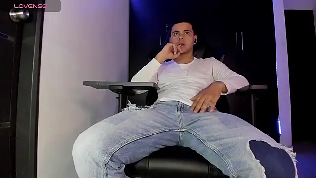 Liam Mateo online show from 03/24/26, 12:37