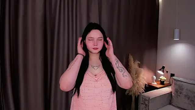 AgataBelson online show from 12/17/25, 03:18