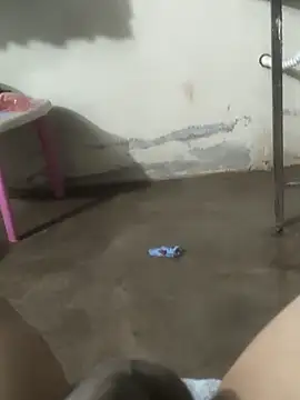 Snapshot of DanielGr27 chatting on 12/19/25, 12:17 DanielGr27 online show from 12/19/25, 12:17