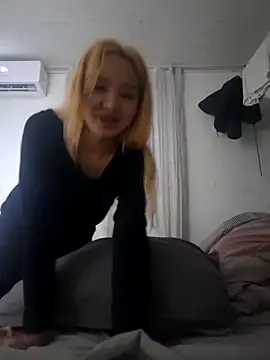 SherrylShaw online show from 12/16/25, 05:40