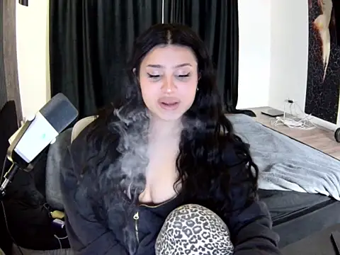 Nicole Pars online show from 02/23/26, 05:10