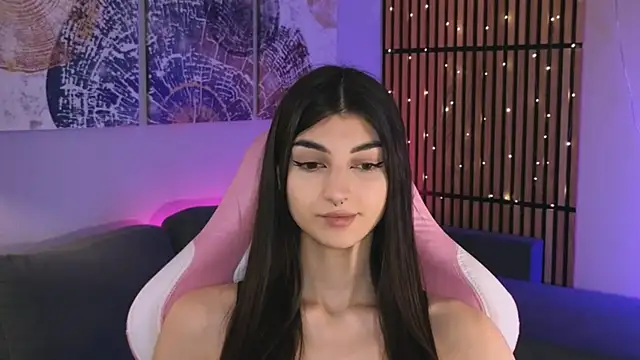 Snapshot of LilyShine_ chatting on 02/20/26, 02:39 LilyShine online show from 02/20/26, 02:39