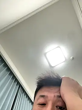 Snapshot of Lixiang9998 chatting on 12/21/25, 02:24 Lixiang9998 online show from 12/21/25, 02:24