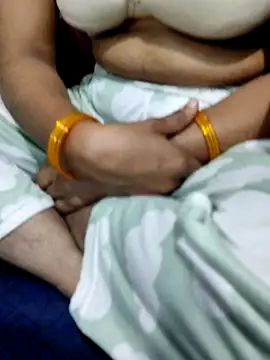 Snapshot of Cuple_masti72 chatting on 02/02/26, 07:45 Cuple masti72 online show from 02/02/26, 07:45