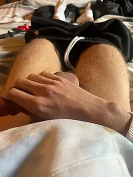 Snapshot of YoungVibe chatting on 03/25/26, 01:50 YoungVibe online show from 03/25/26, 01:50