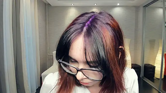 TempieLegrant online show from 12/16/25, 09:03