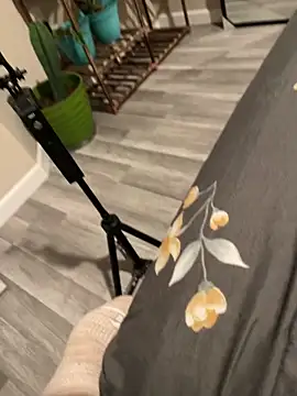 Snapshot of kissmyarch chatting on 12/16/25, 11:21 kissmyarch online show from 12/16/25, 11:21